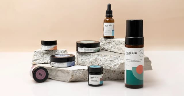 Melo rewitalizujące serum do twarzy – skuteczne na zmęczoną skórę Melo rewitalizujące serum do twarzy – skuteczne na zmęczoną skórę